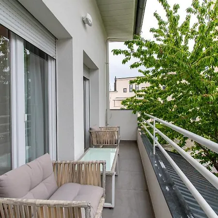 Two Bedroom Modern Apartment Near The Airport Velika Gorica Exteriér fotografie