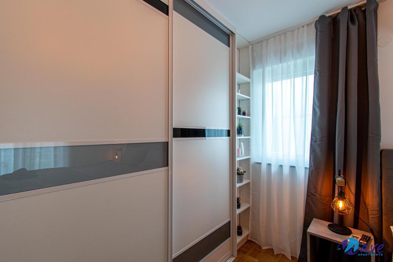 Apartment Two Bedroom Modern Near The Airport *