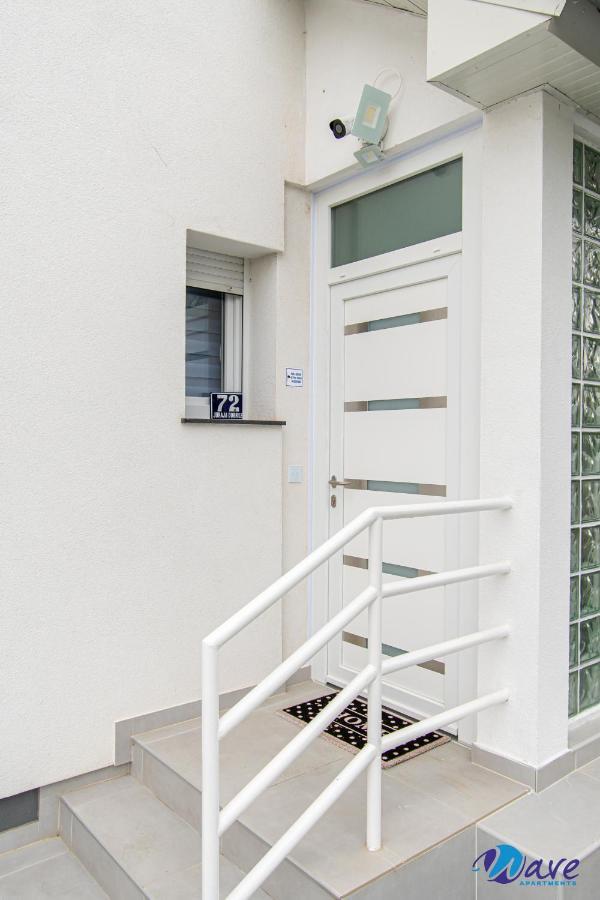 Apartment Two Bedroom Modern Near The Airport