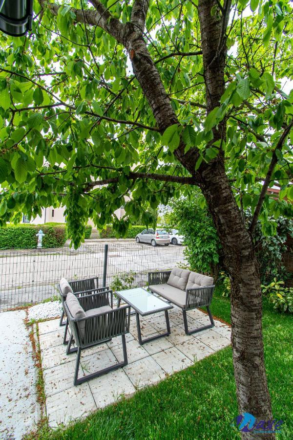Two Bedroom Modern Near The Airport Velika Gorica